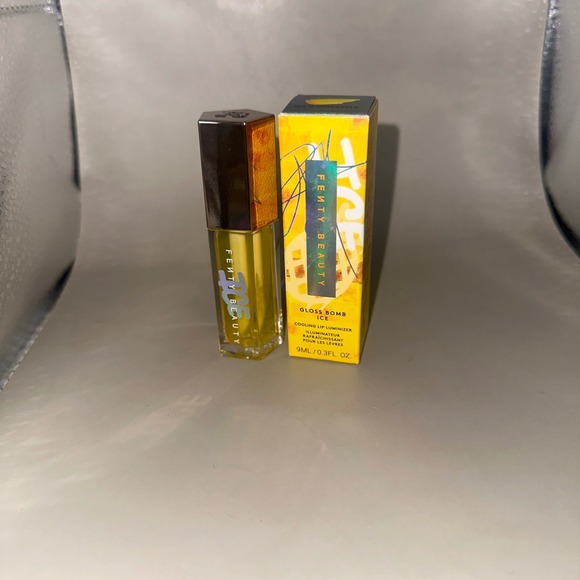 Fenty Beauty Gloss Bomb Ice Cooling Luminizer Iced Pineapple Lip Gloss Makeup - Picture 1 of 3
